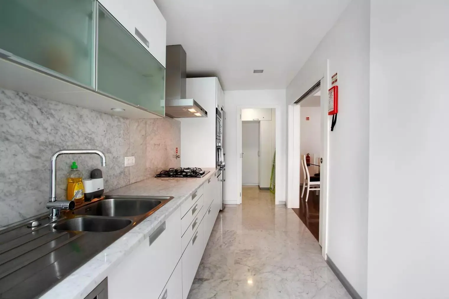 Funchal Centrum - La Vie Apartment With Parking!